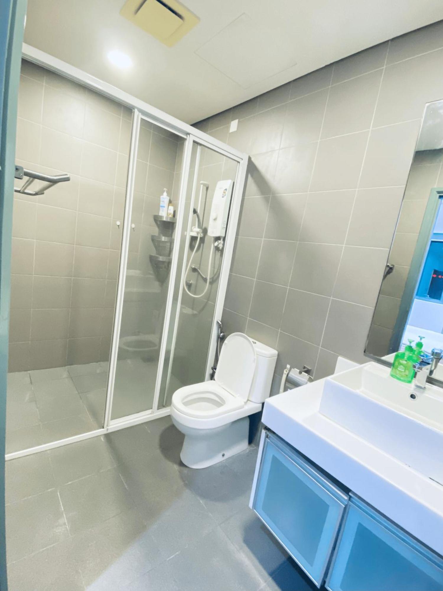 Mercu Summer Suites Klcc By Grihoz Kuala Lumpur Phòng bức ảnh